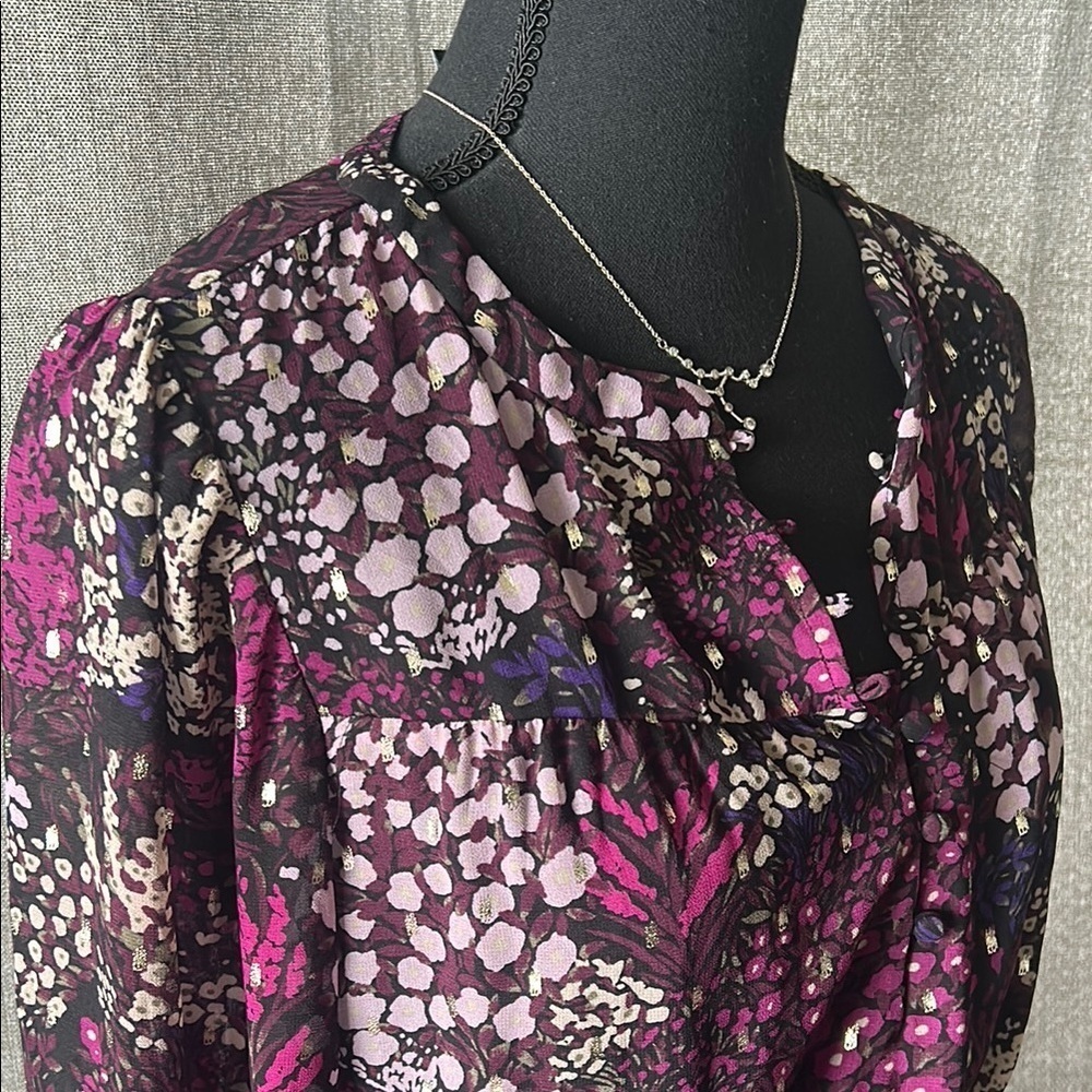 White House Black Market Relaxed Ruffled Long Sleeve Blouse in Black and Pink - Picture 3 of 5